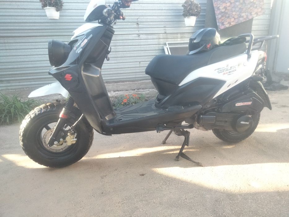 Продам мопед спорт