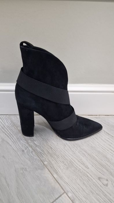 Продаю Ботильоны 37 р.