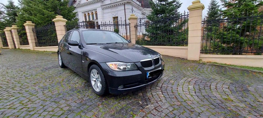 Masina seria 3 BMW E90