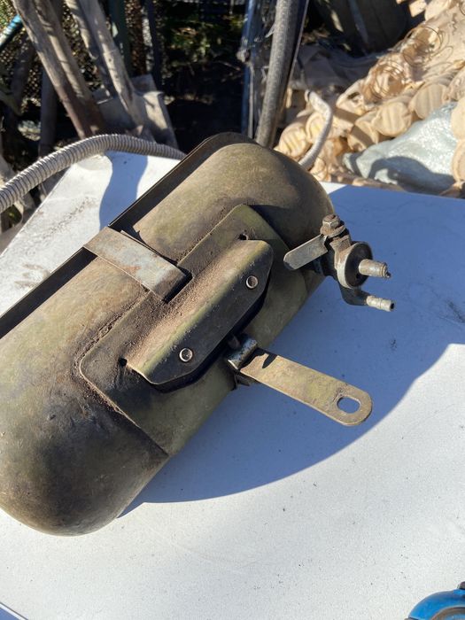 Бак от Бензанасоса