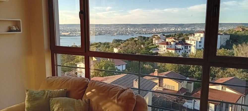 Двустаен апартамент с нескриваема морска панорама
