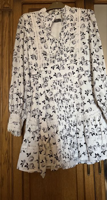 Женская одежда платье