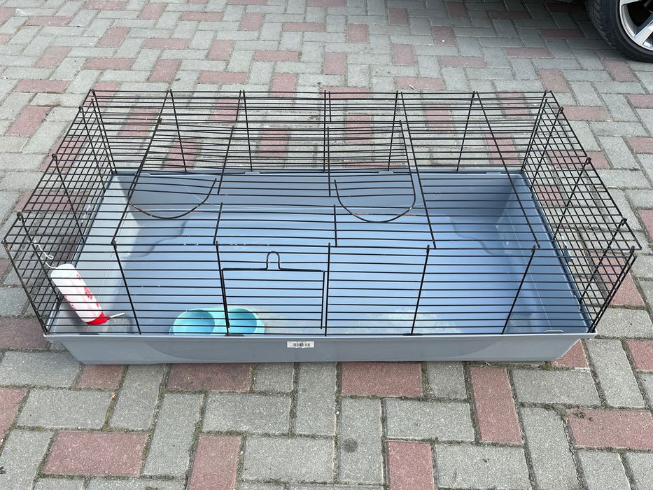 Vând cușcă pentru animale de companie