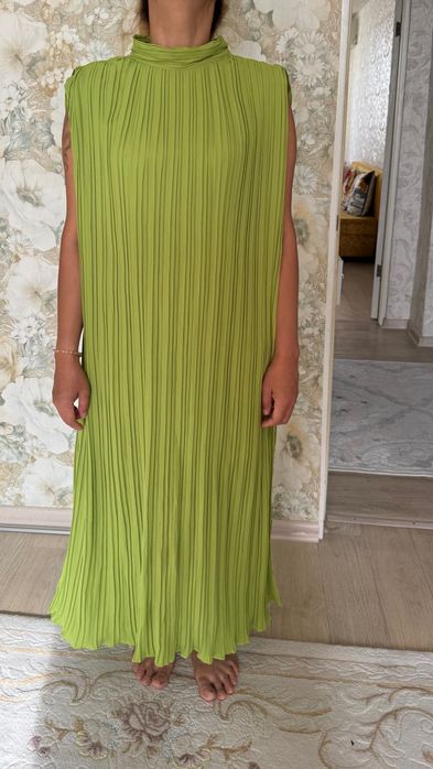 Платье коктейльное нарядное