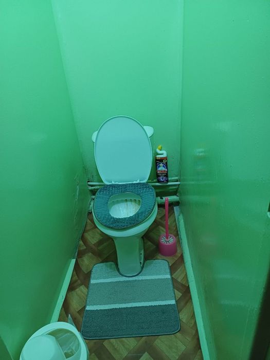 Квартира 4 хоналик, под оффис килиб ишлатса булади