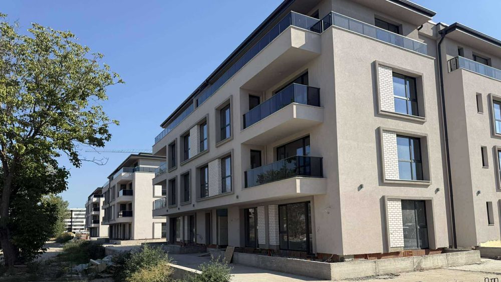 Продава се Тристаен апартамент в Пловдив, Западен - 109 кв.м за 1490 €/кв.м - Снимка #1