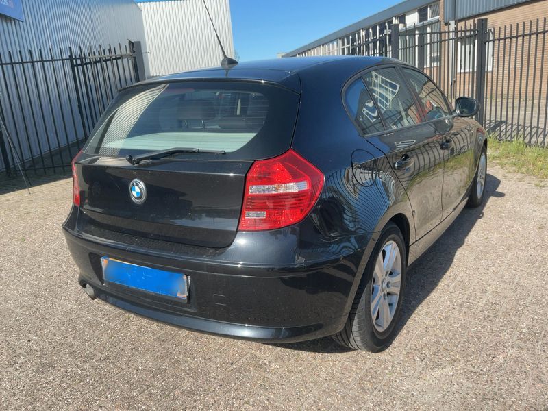 BMW 1er 116d 2011
