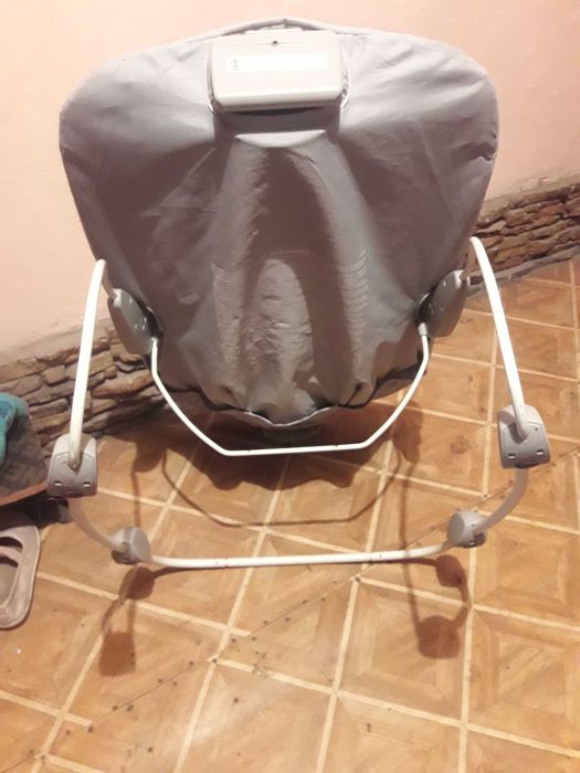 Шезлонг-качалка для младенцев