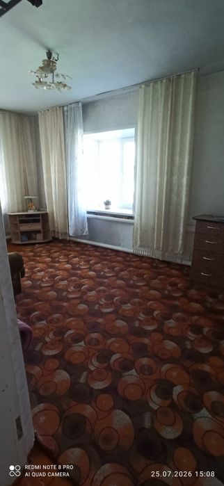 Продам квартиру по улице Толстого.