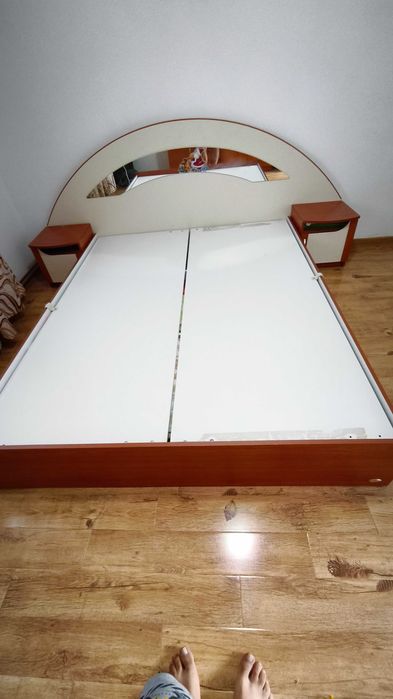 Vând dormitor complet