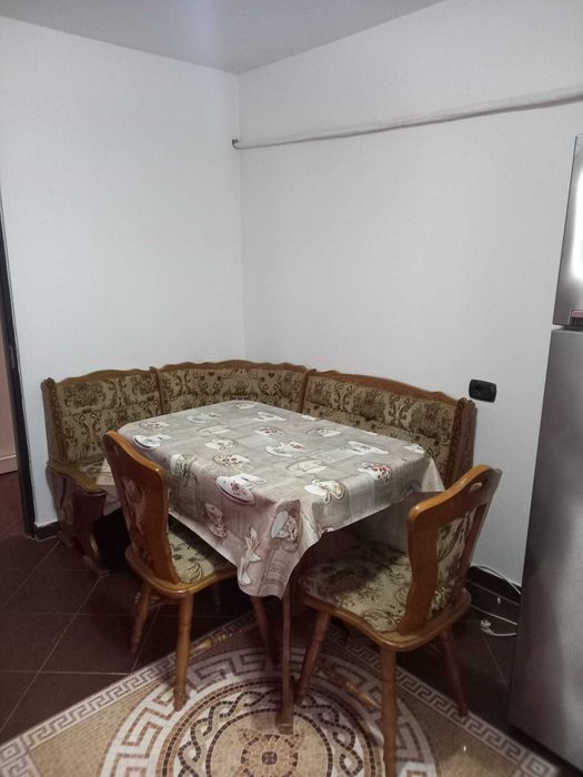 Vand apartament cu 2 camere etaj 1 str. Calea Bucuresti 87 .Urziceni