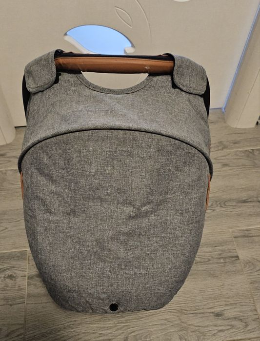 Бебешко столче за кола