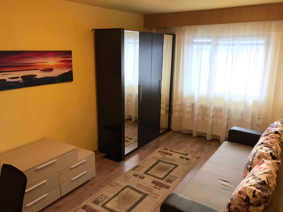 De închiriat: Garsonieră decomandată, 37 mp, zonă Centrală