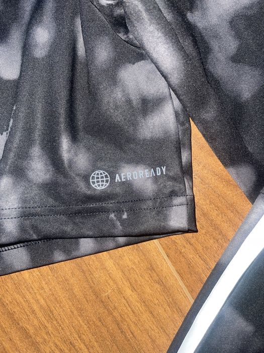 Top adidas,nou,marime L