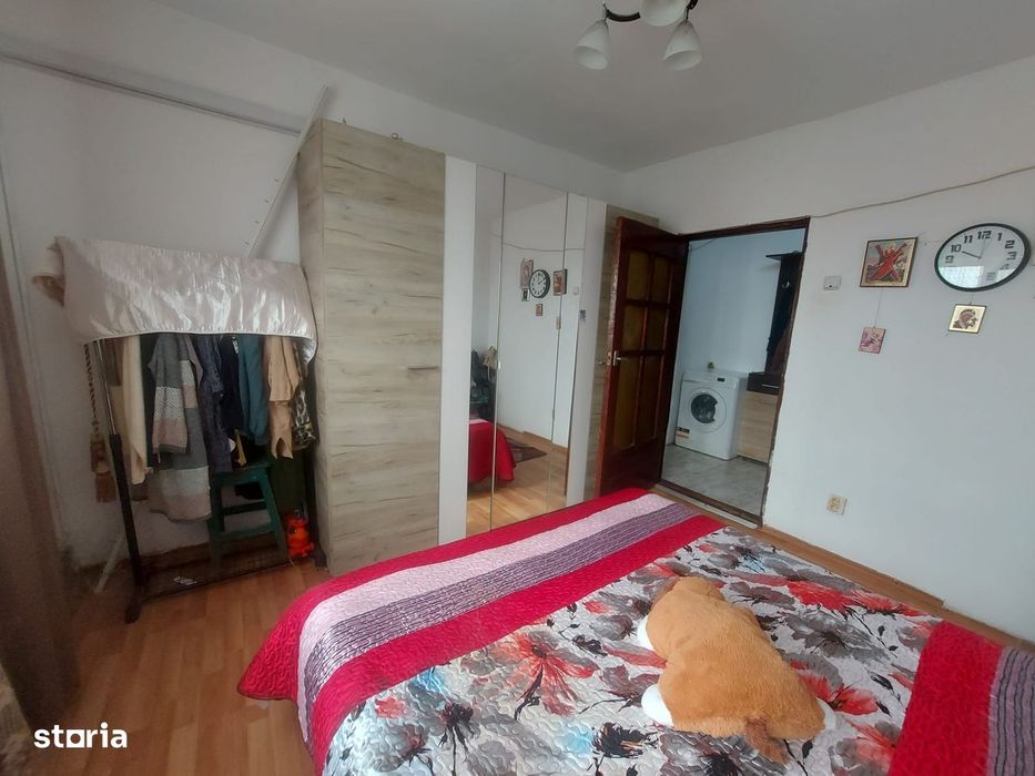 Vanzare apartament 3 camere, zona micro 11 - Targoviste