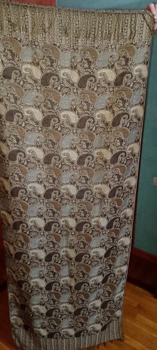 Шарф - палантин.