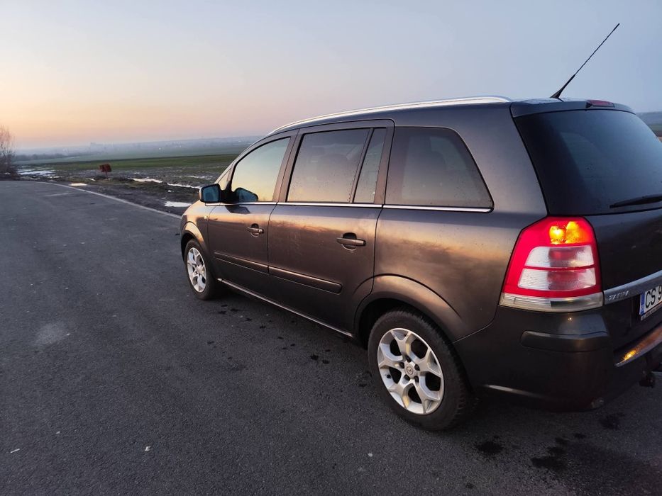 Vand opel zafira 7locuri