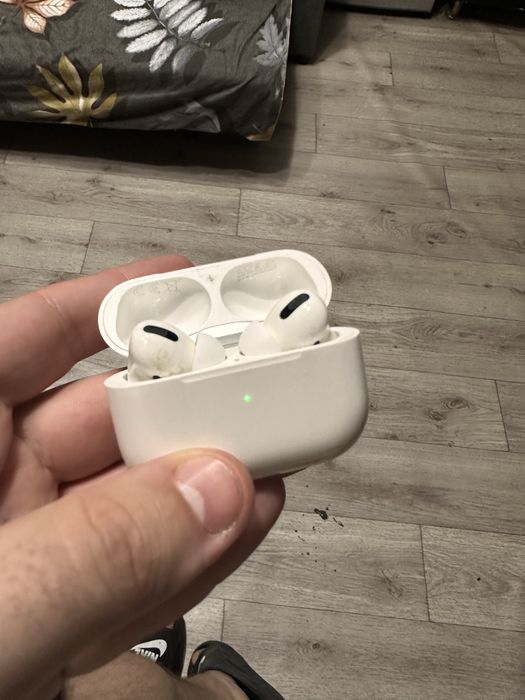 Air pods 2 срочная продажа