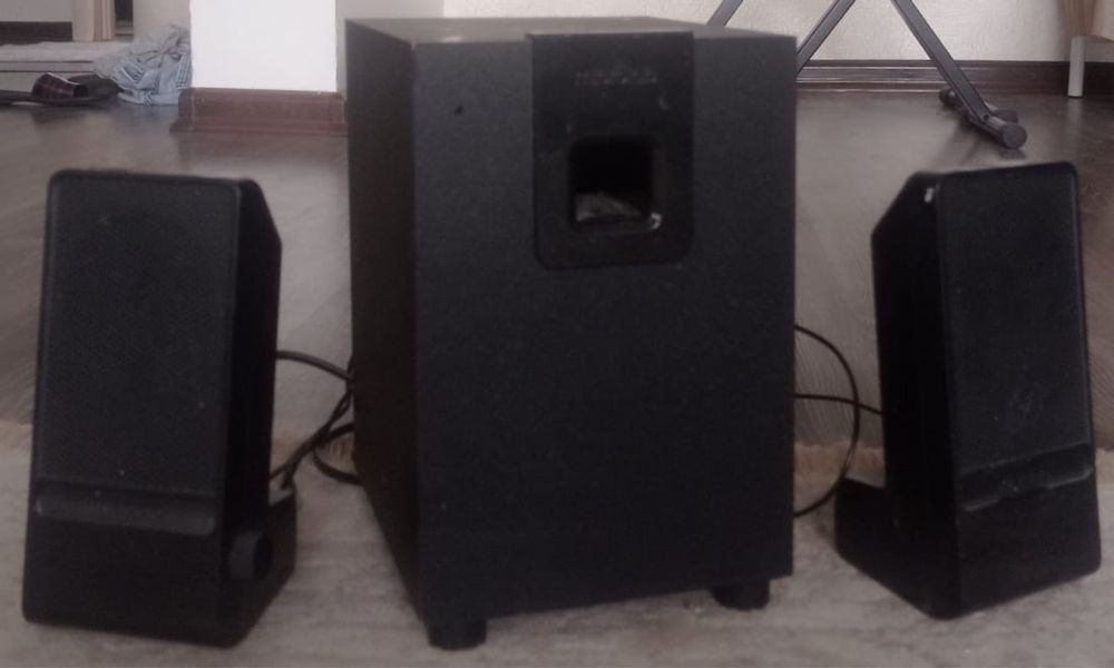 Продаются музыкалтные колонки