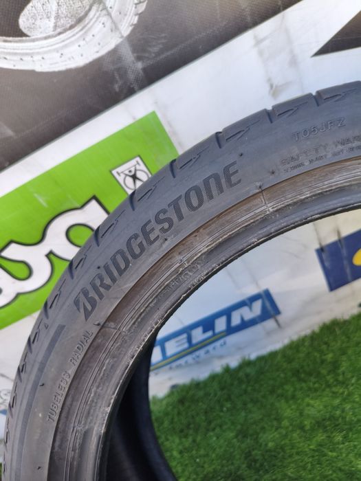 225 40 18 Bridgestone
