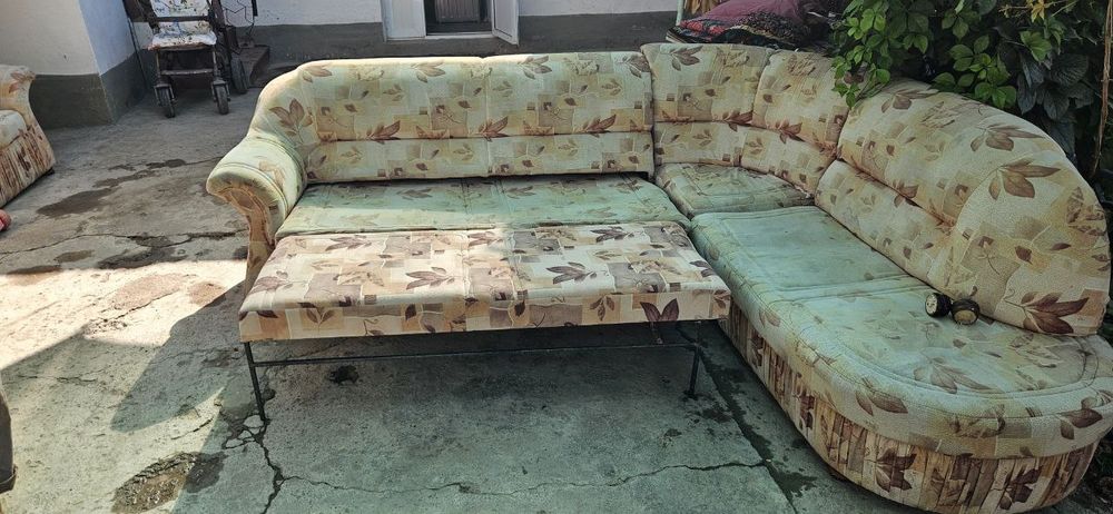 Мебель  сотилади