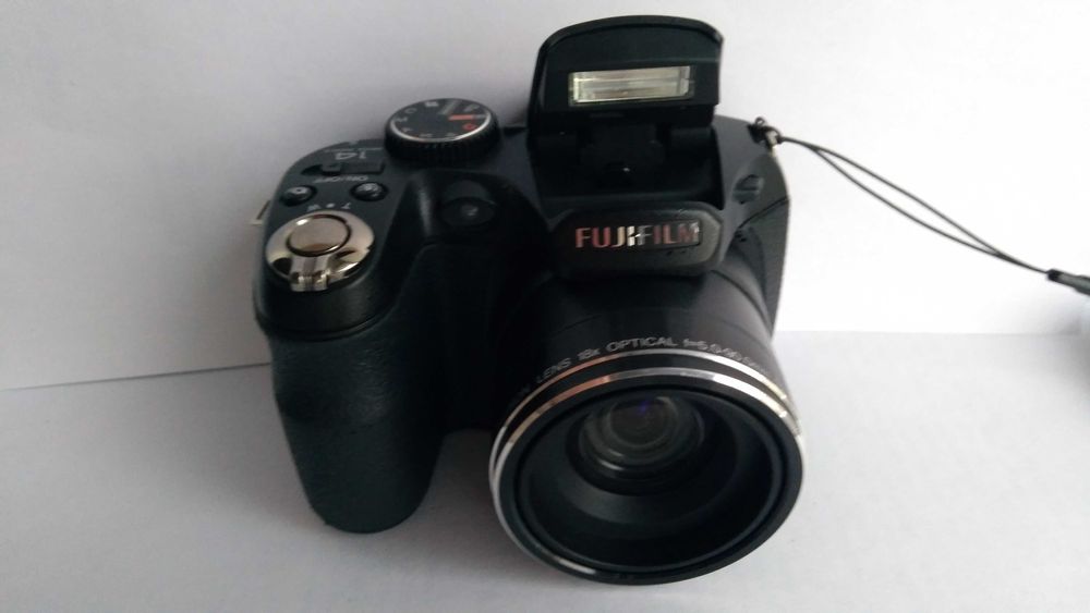 Фотоаппарат Fujifilm Finepixe S2950