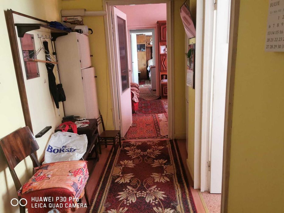 Apartament 3 camere la etajul 4 Cantemir 77
