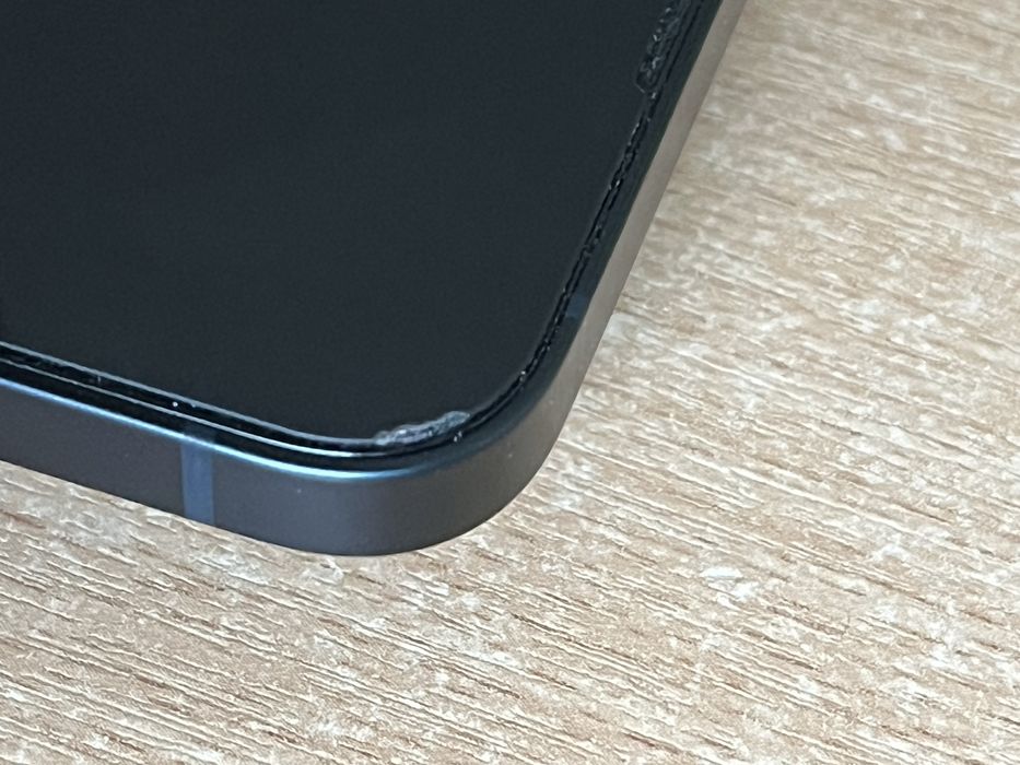 Продам айфон 13