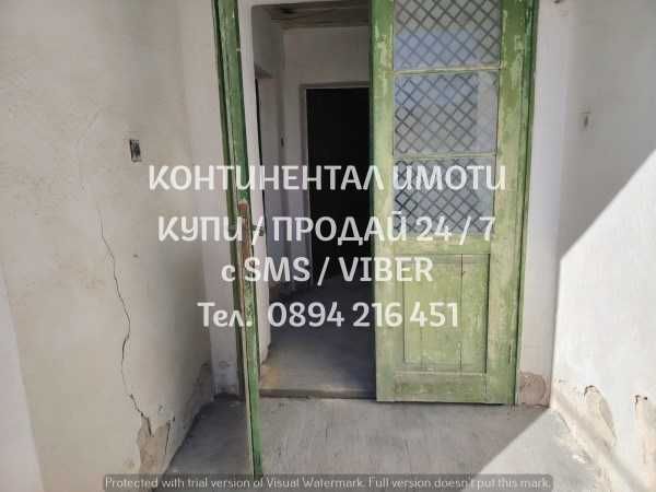 КОД 17216г. Двуетажна тухлена къща 150м2 с двор 700м на асфалт