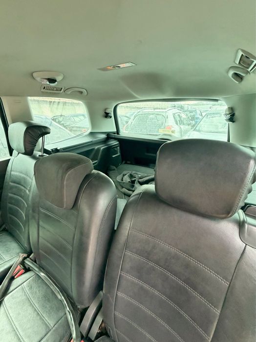 На части Vw Sharan facelift DFB 2.0Tdi adblue 2015 година автомат Dsg 7-места SFB всичко по колата работи дистроник печка подгрев темпомат