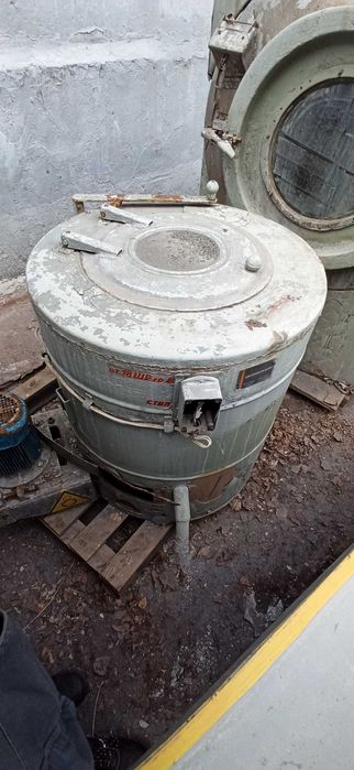 Центрифуги б/у (промышленные)