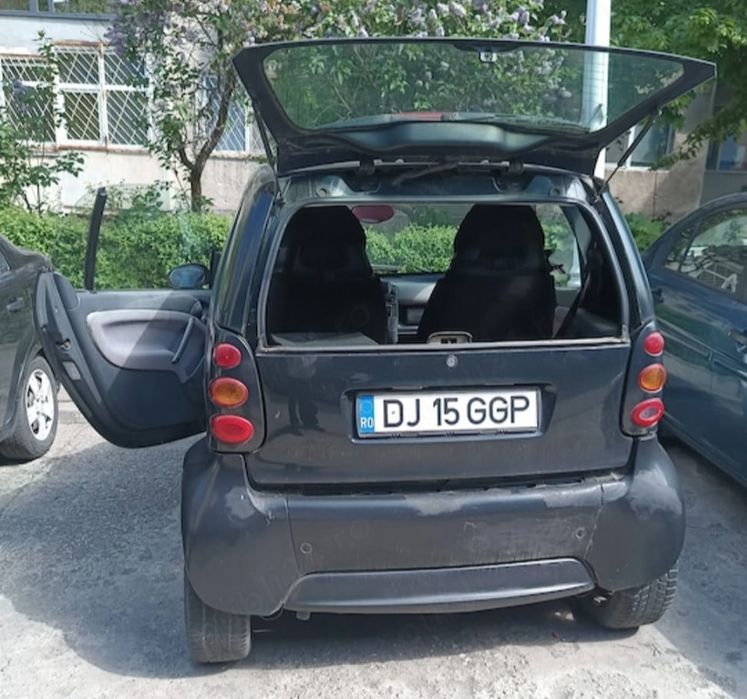 Vând Smart Fortwo, 2004, benzină