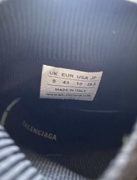 Balenciaga speed traines