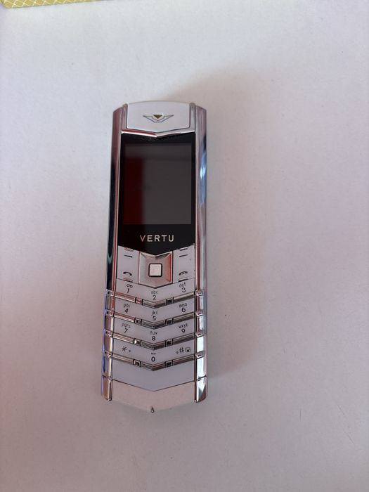 Telefon VERTU S-003308