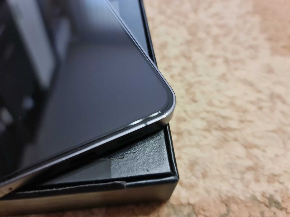 Телефон Samsung S24+