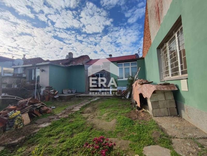Продава се Къща в Силистра, Изток - 40 кв.м за 459 €/кв.м - Снимка #2