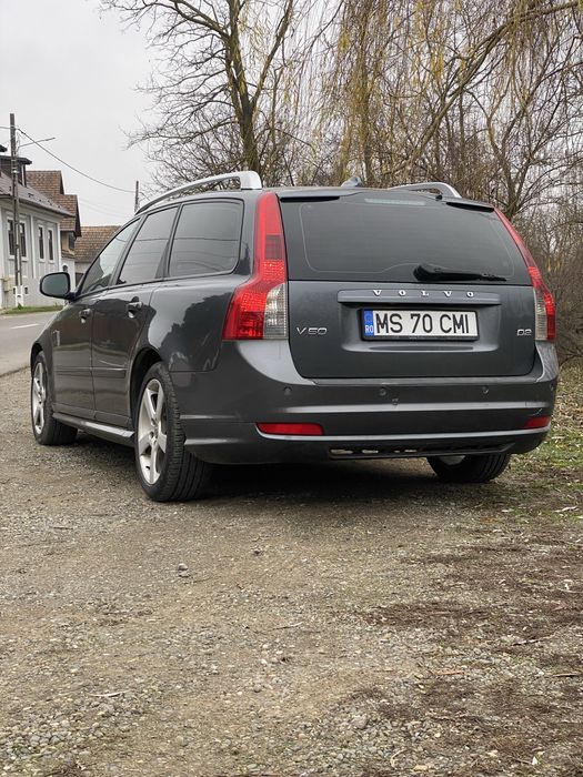 Volvo v50 R Design