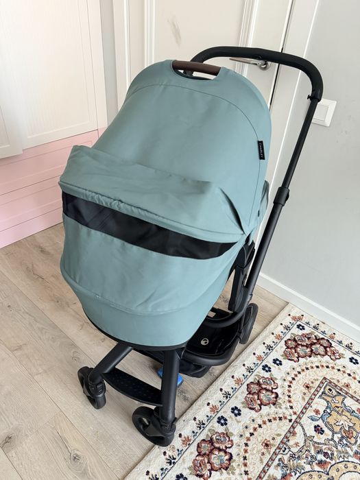 Продаю коляску Easywalker Charley
