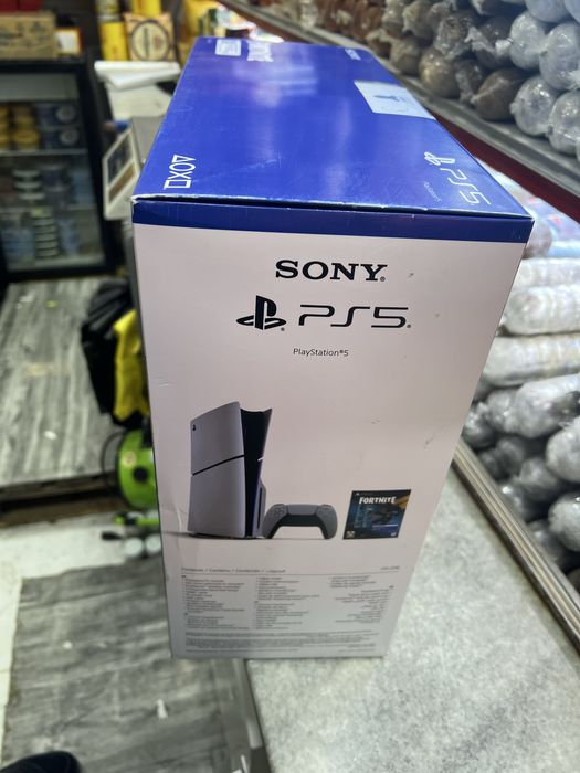 Plestshn 5  1 tb yangi orginal