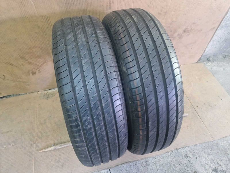 2 Michelin R17 215/65
летни гуми
DOT4520