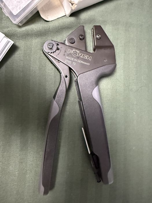Clește de sertizare de bază PEW 12 FÖRCH 5* + bacuri knipek 97 49 66