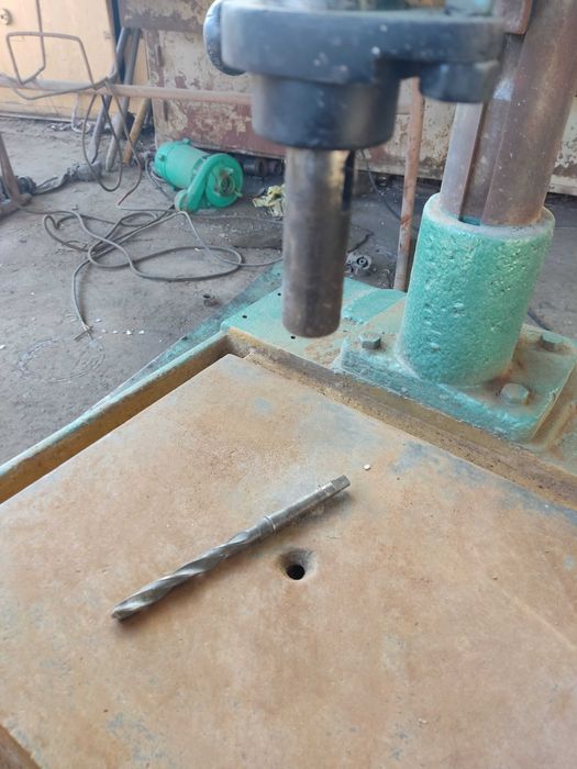 Сверлильный станок