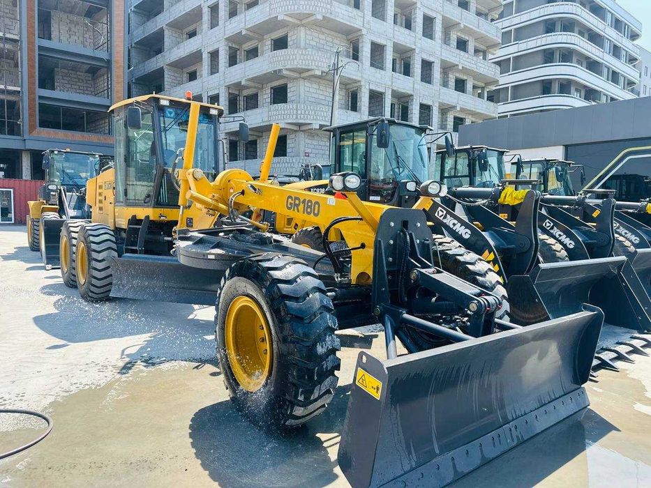 XCMG GR180 Грейдер в Ташкенте!
