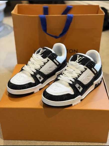 Louis Vuitton Trainers Black
