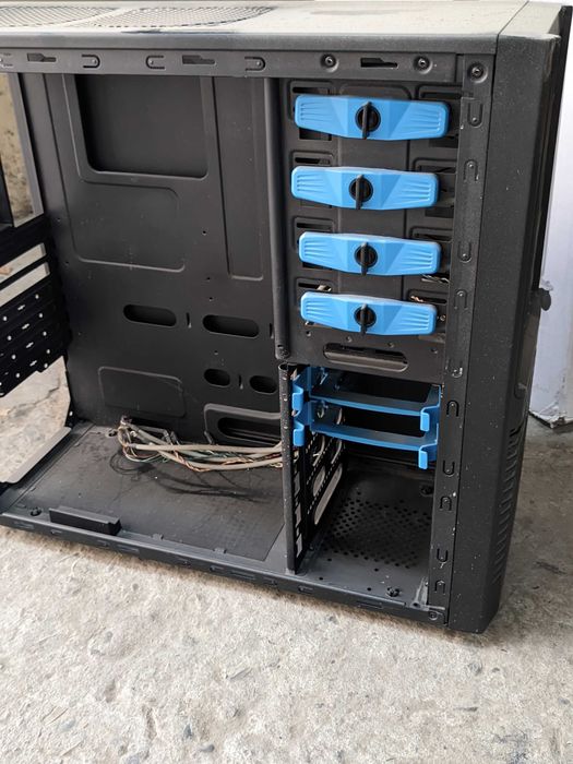 Компьютерный кейс Luxtech для 5 HDD