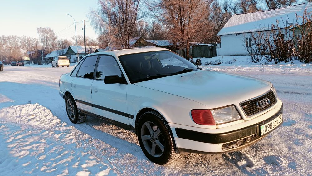 Машина хороший состояние.