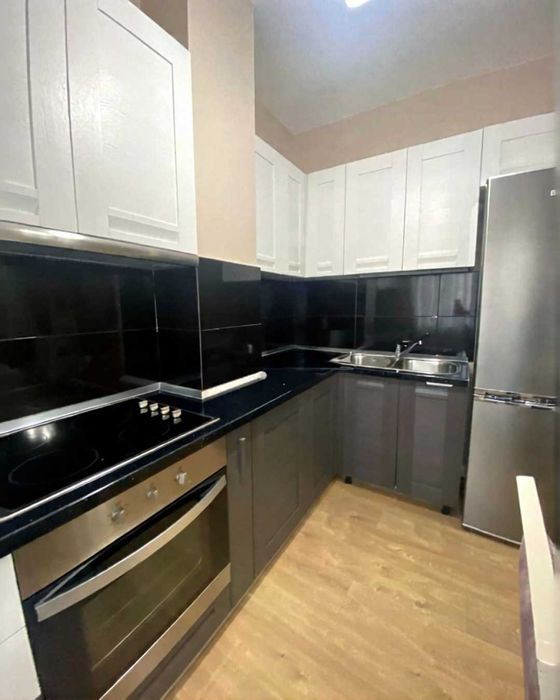 Дава се под наем Двустаен апартамент в Пловдив, Център - 70 кв.м за 298.86 € - Снимка #1