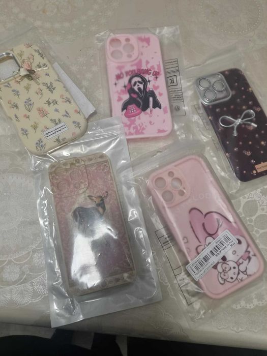 Huse sau husa iPhone (silicon)