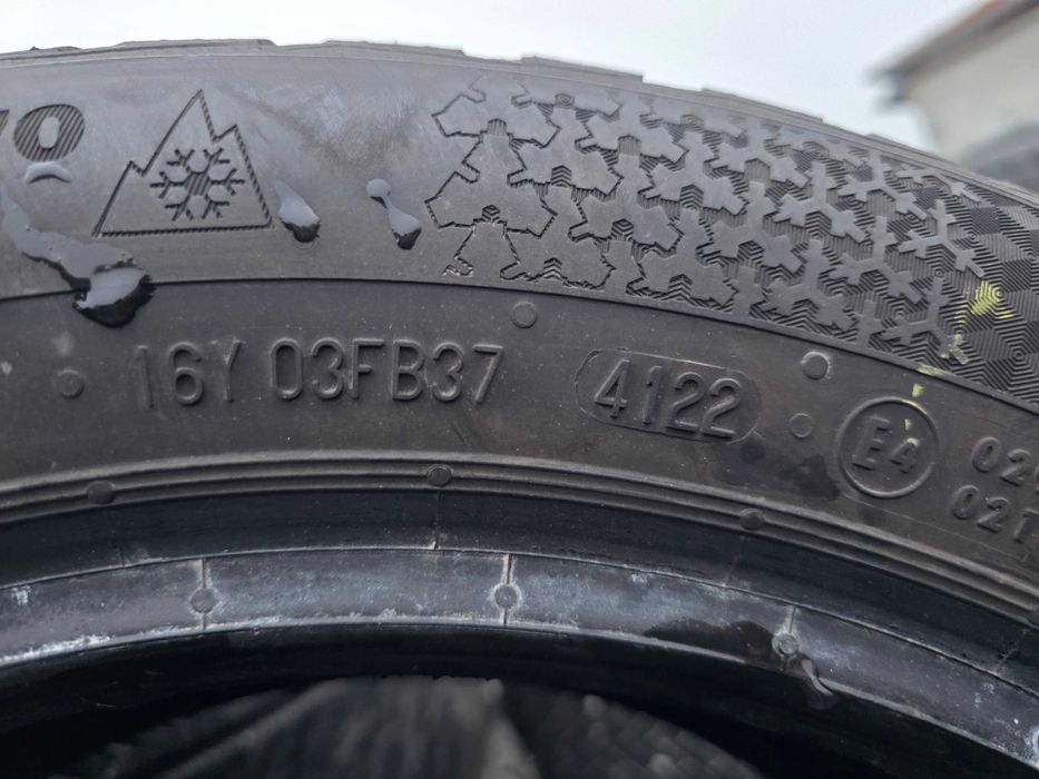 2бр Като нови зимни гуми 185 55 15 - Continental -