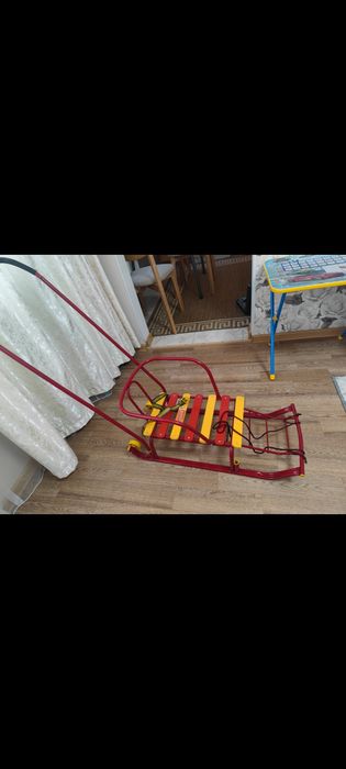 Продам Санки с колесиками